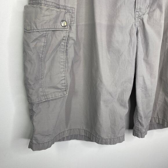 Levi's Premium Cotton Blend Light Grey Cargo Shorts Men's Size 38 - Picture 4 of 9